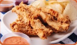 Crave Chicken Tenders: tiras de pollo empanizadas con papas y salsa